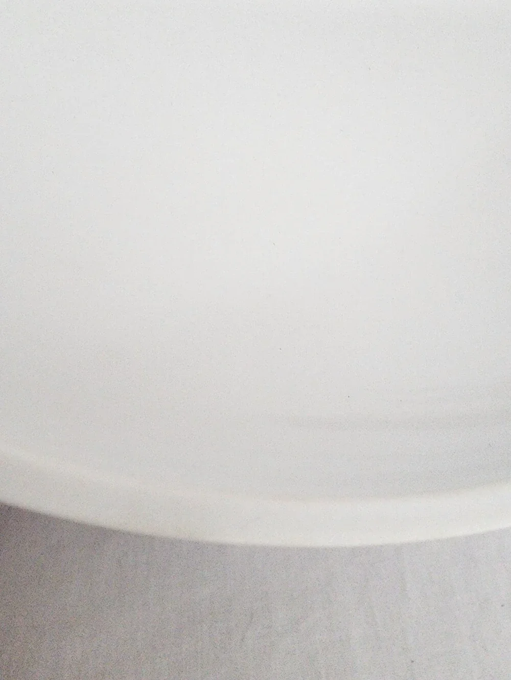 Crown Victoria Porcelain 2 Quart Round Covered Cassorole Dish Discontinued